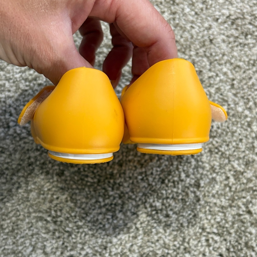 Yellow Pineapple Baby Sandals - Picture 4 of 6